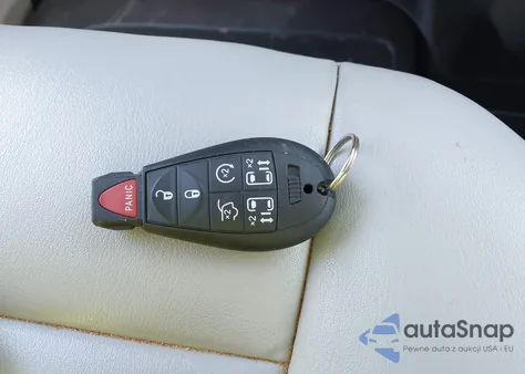 2016 Dodge Grand Caravan Sxt из США, поврежденный, VIN 2C4RDGCG1GR377787